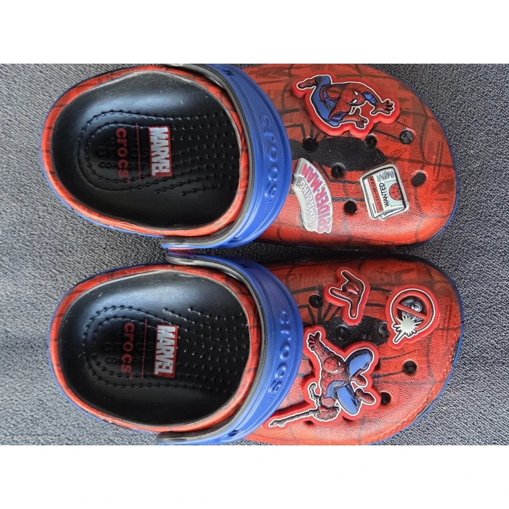 Marvel Spider-Man Crocs Clogs Toddler Size 6 with 3D Charms Deadpool Spider-Man
